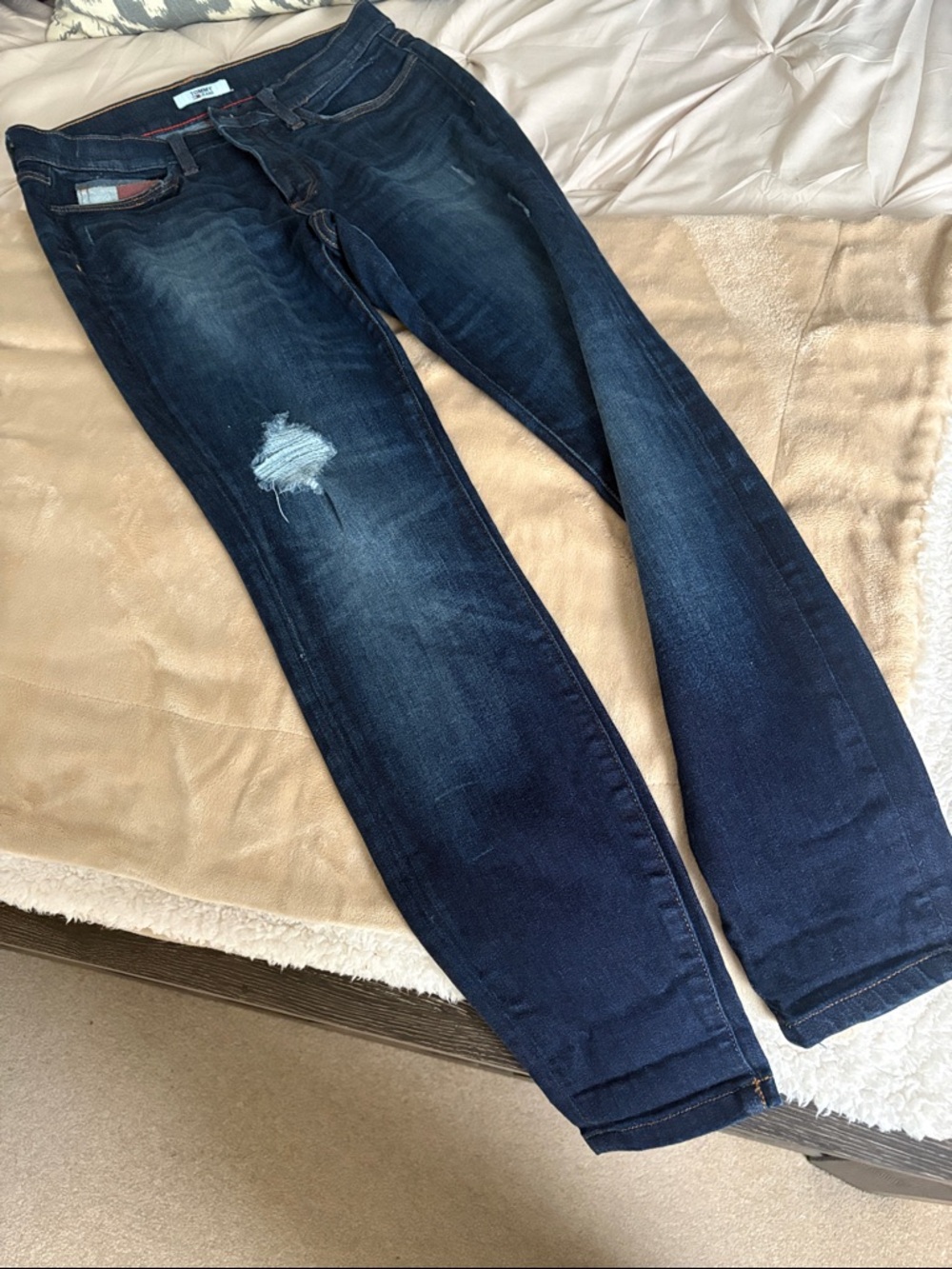 Tommy Hilfiger Straight Leg Dark Blue Distressed Jeans